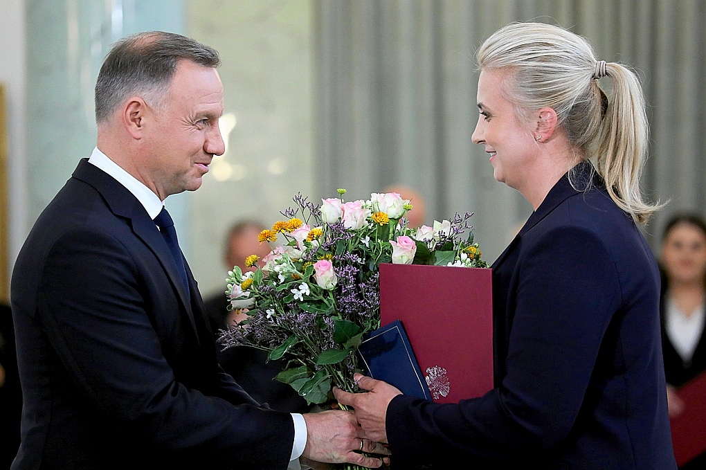 Katarzyna Sójka oficjalnie ministrem zdrowia ►