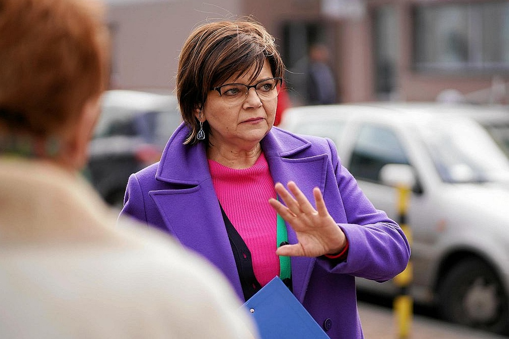 Izabela Leszczyna nie chce płacić za byłego ministra