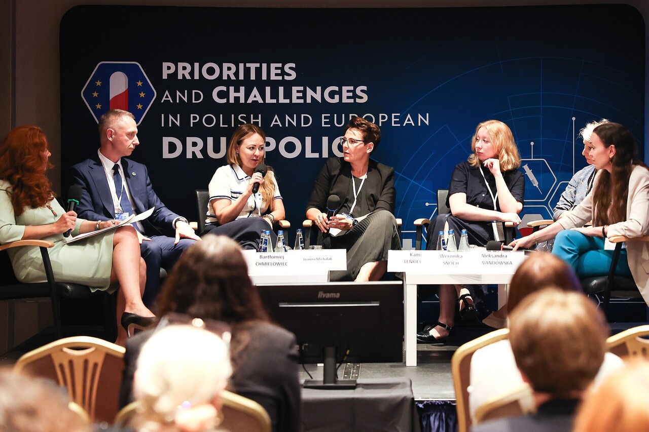 Współpraca – inaczej nie pomożemy dzieciom i młodzieży ►