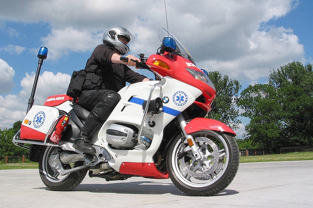 Ratownik medyczny przyjedzie na motocyklu