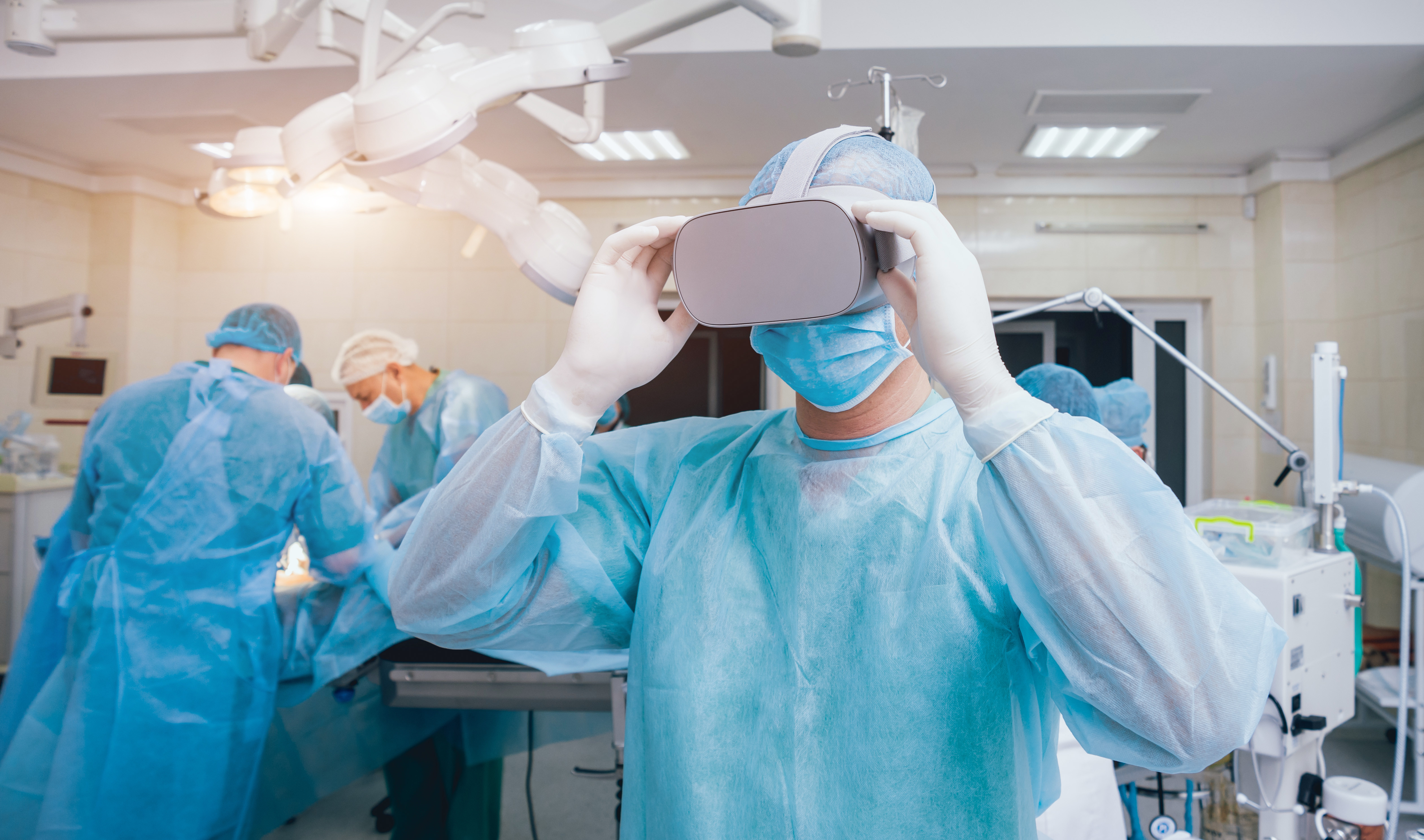 Lekarze z łódzkiego szpitala operują w okularach 3D
