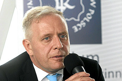 Dr Sutkowski: Udajemy, iż COVID-19 nie ma