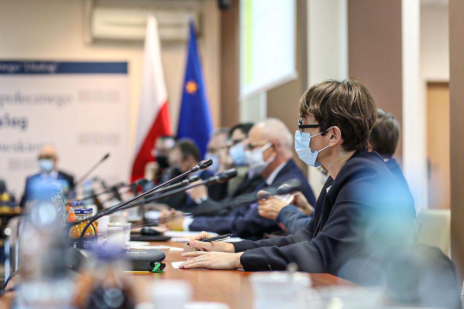 Szpitalnictwo po nowemu – deregulacja, jakość, koszty pracy