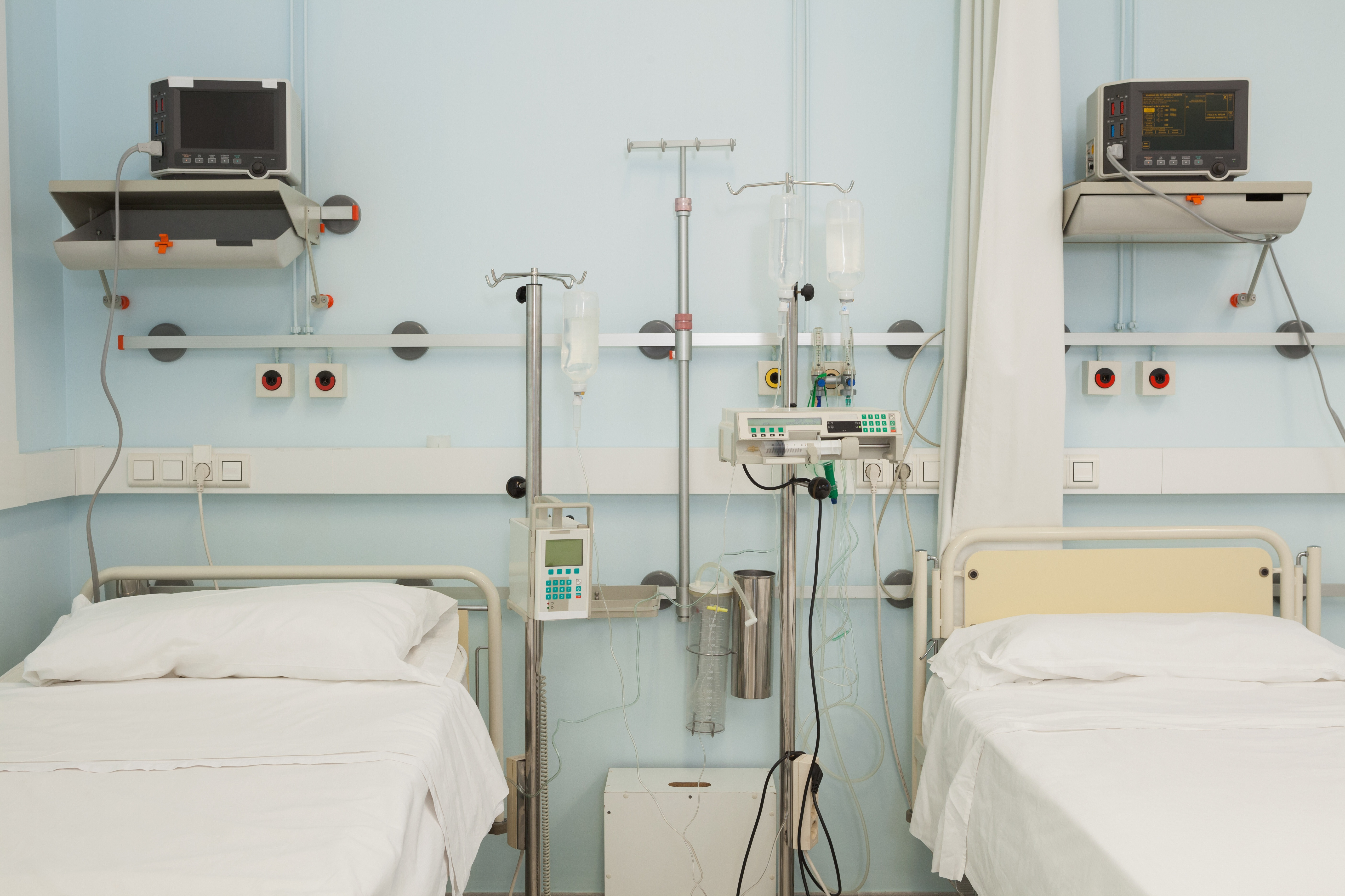 Zakaz umieszczania kobiet po poronieniu razem z tymi, które urodziły zdrowe dzieci
