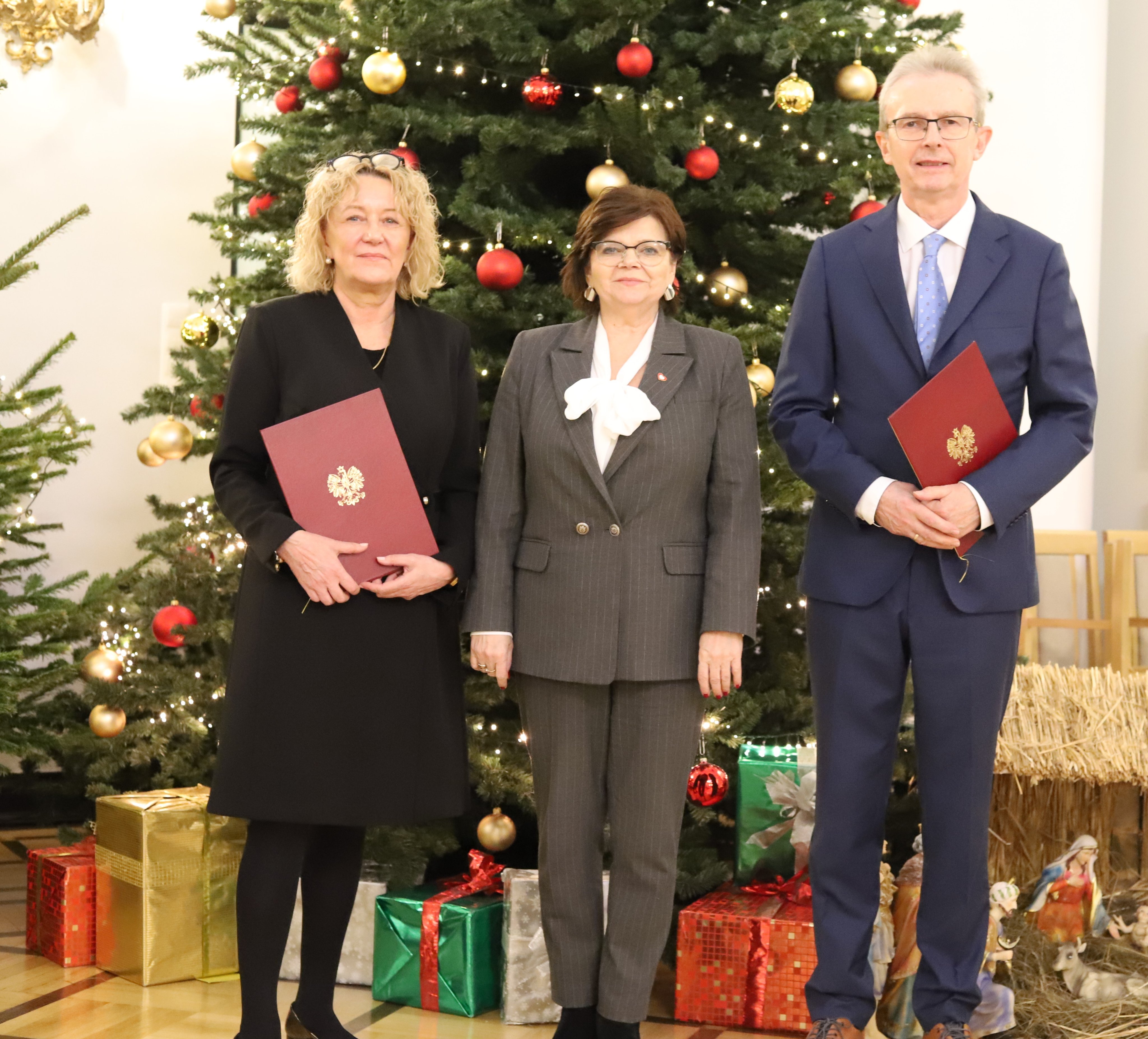 Prof. Ewa Augustynowicz Kopeć nową dyrektor IGiChP w Warszawie