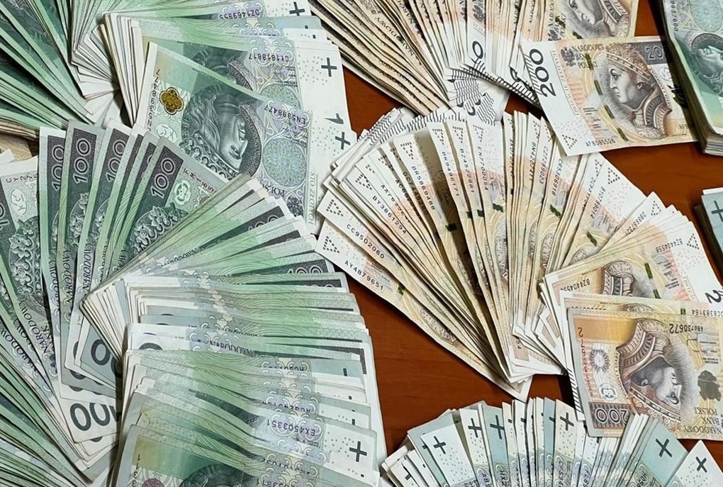 Stomatolog oszukiwał NFZ – ponad 3800 zarzutów
