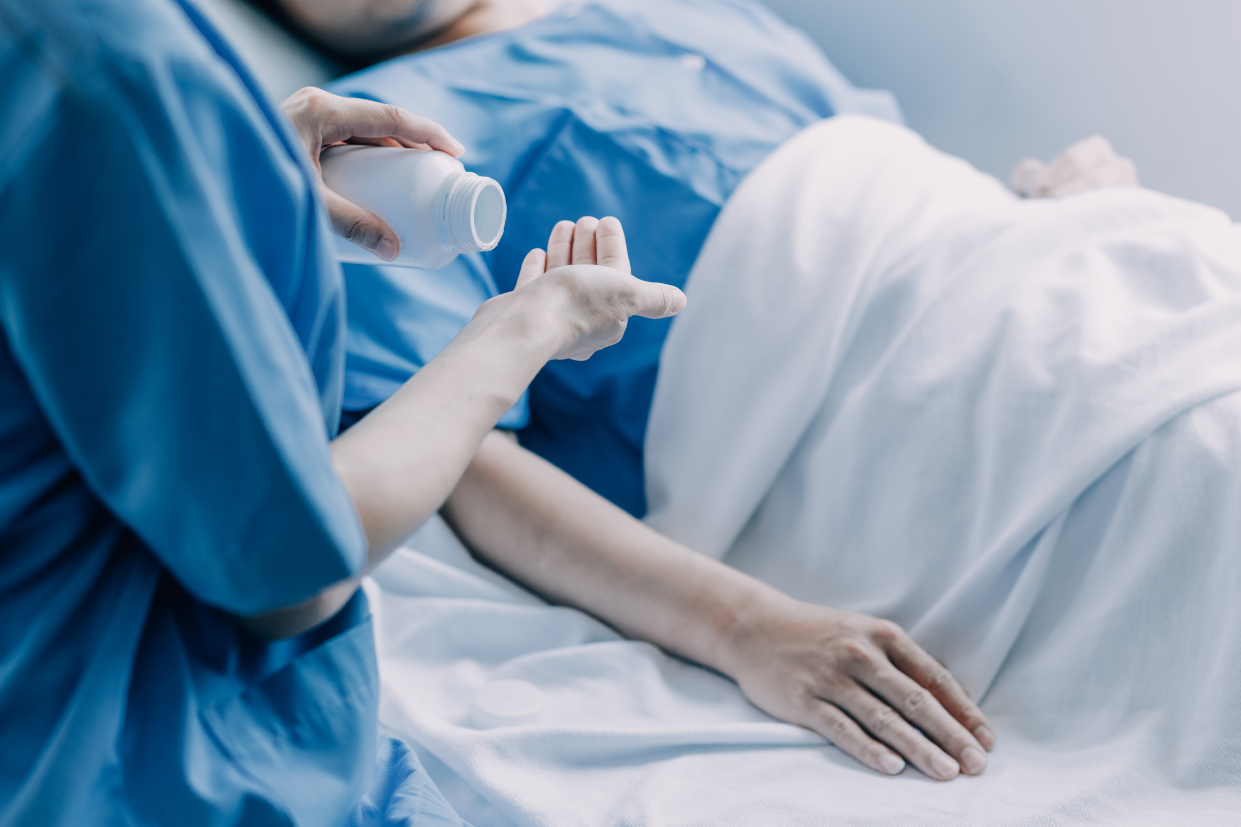 Silnie działające opioidy bez wskazania w leczeniu bólu pooperacyjnego