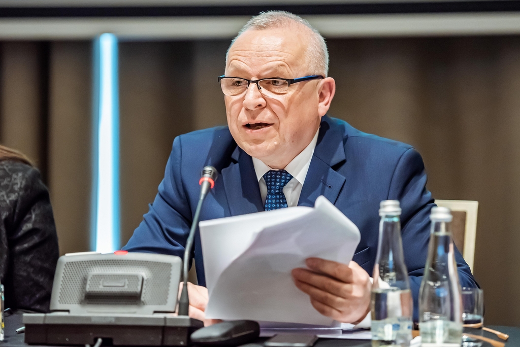 Problemem jest brak limitu wynagrodzeń lekarskich