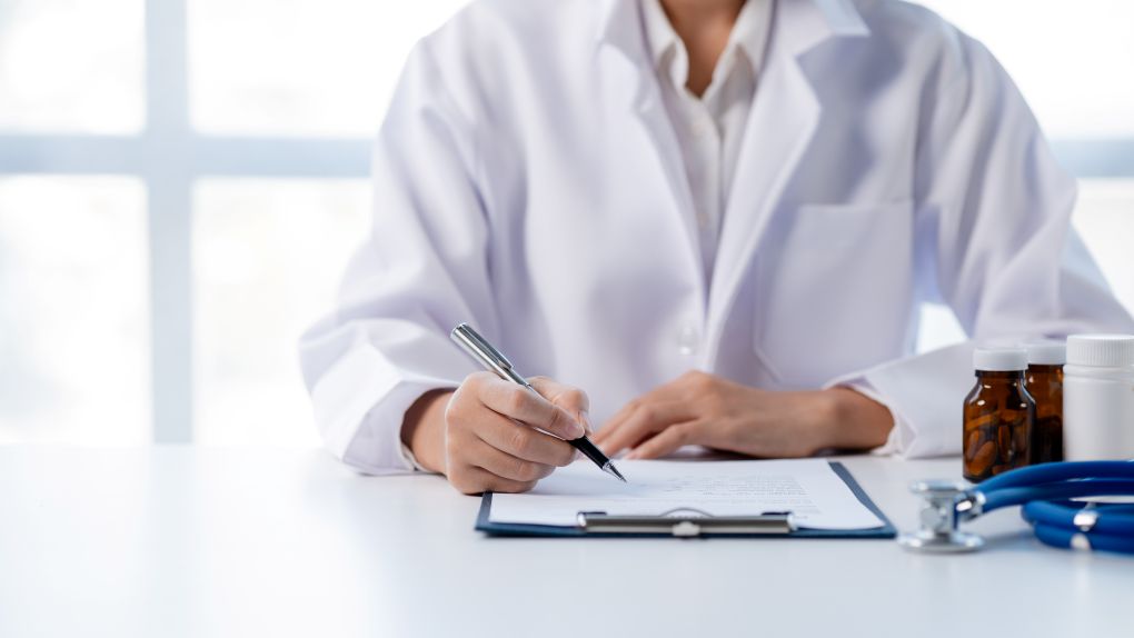 Wczesne ŁZS – porównanie terapii skojarzonej z metotreksatem