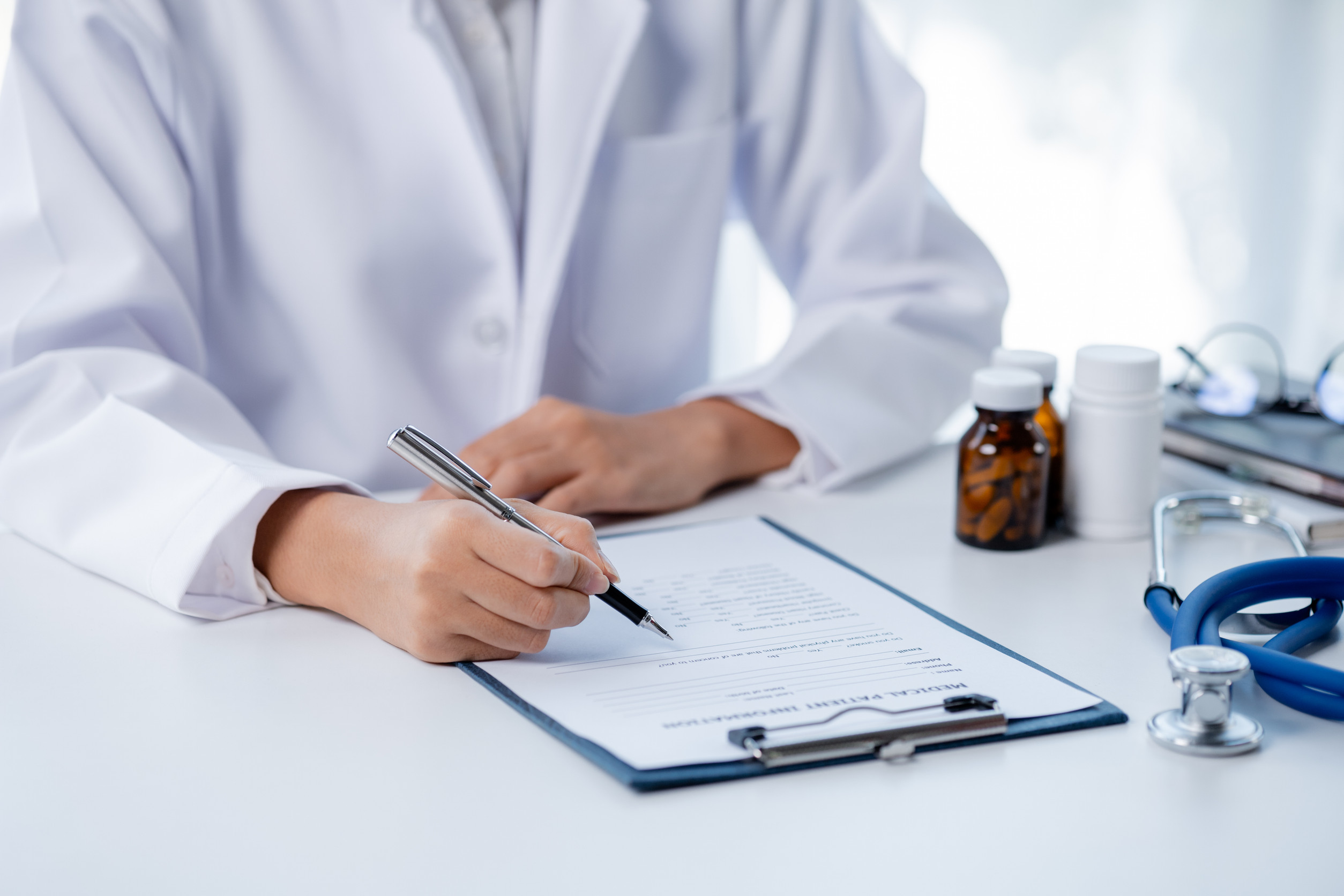 Lekarz odpowie za wystawianie recept bez wiedzy pacjentek