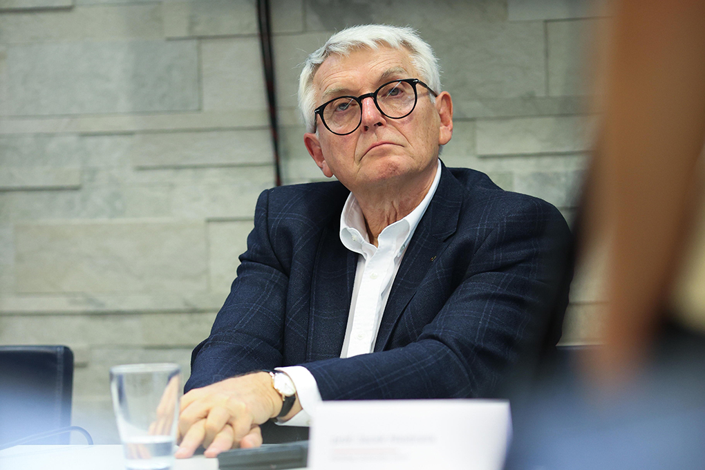 Asystował przy pierwszym udanym przeszczepie serca w Polsce – myślał, iż wszyscy pójdą do pierdla