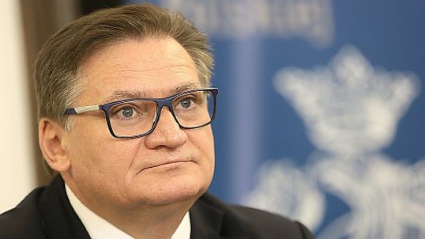 Polacy umierają osiem lat...